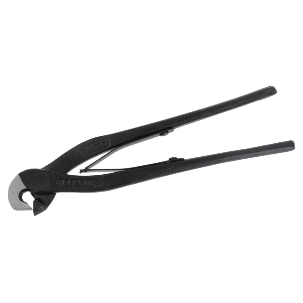 Die Triuso Fliesenlochzange mit Feder 200 mm ist eine schwarze Seitenschneiderzange mit langen Griffen und gebogener Schneide, ideal zum Schneiden von Drähten oder Nägeln.