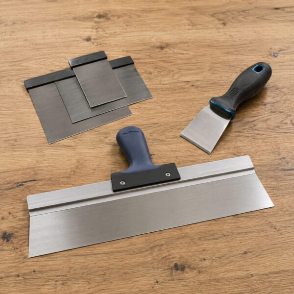 Schaber, Spachtel und Klingen